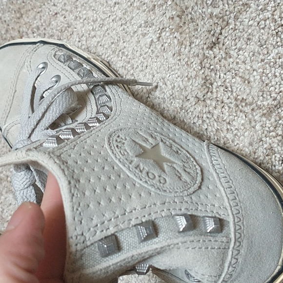 Converses - Picture 4 of 4